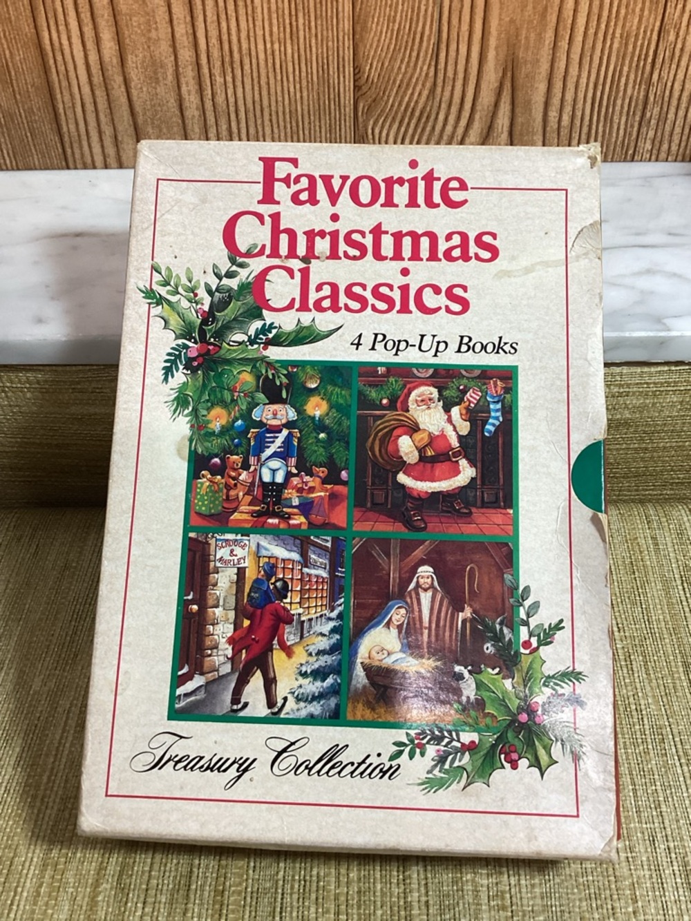 Vintage 1989 Favorite Christmas Classics Treasury Collection 4Pop Up Books